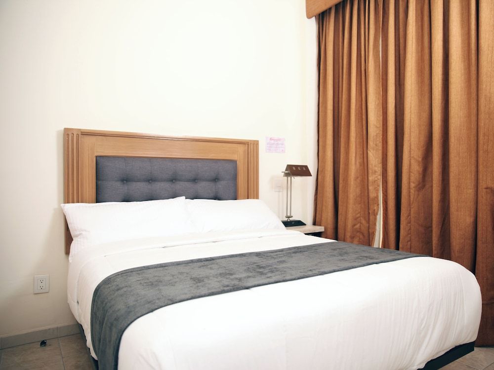 Hotel Grand Lion Basic Single Room, Mountain View 3