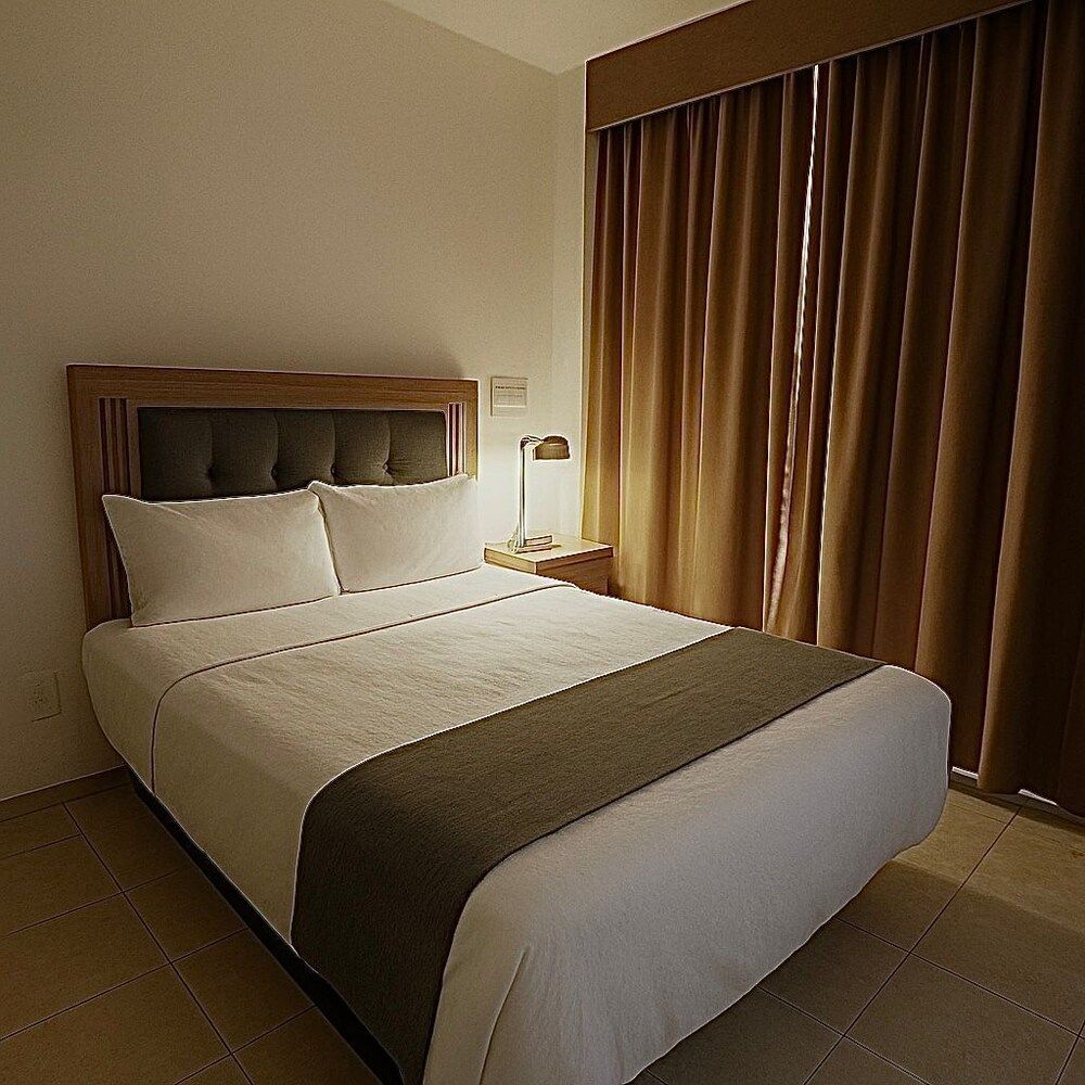 Hotel Grand Lion Basic Single Room, Mountain View 10