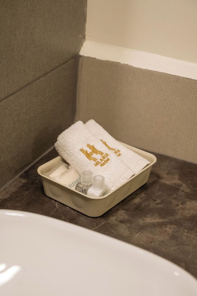 Hilaria Standard Room 7