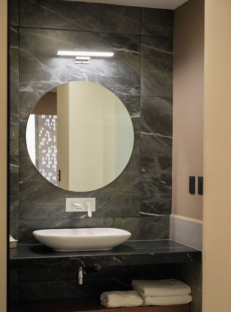 Hilaria Standard Room 12