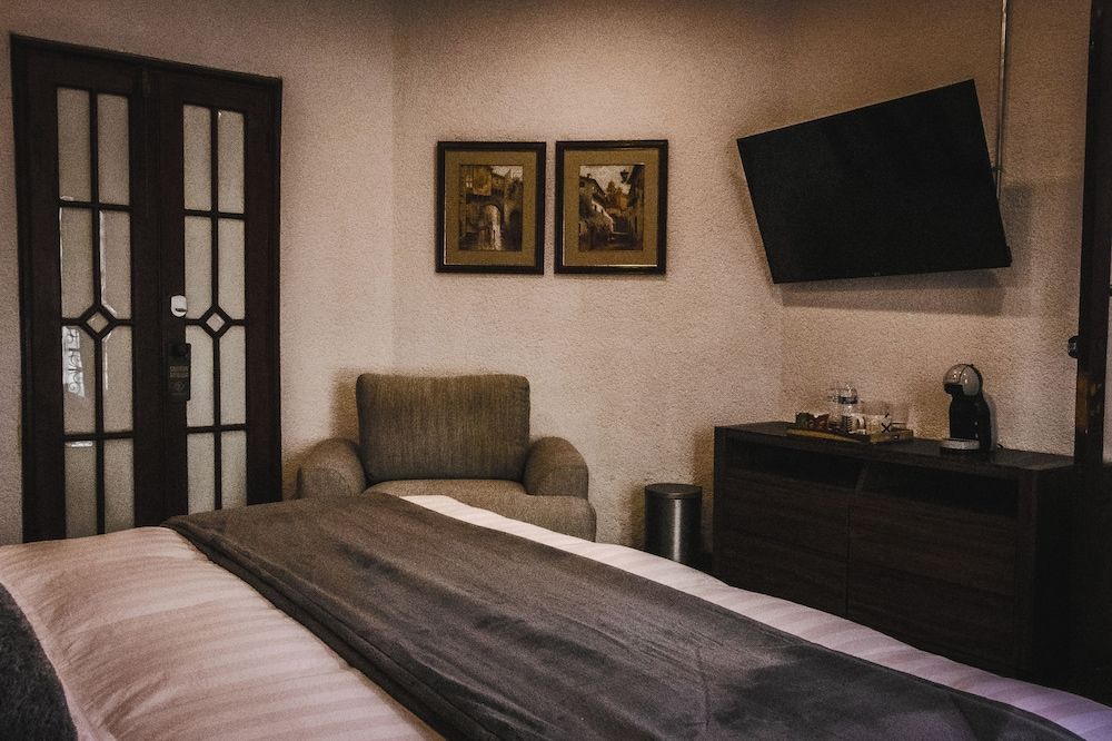 Mina Suites Barrio Antiguo