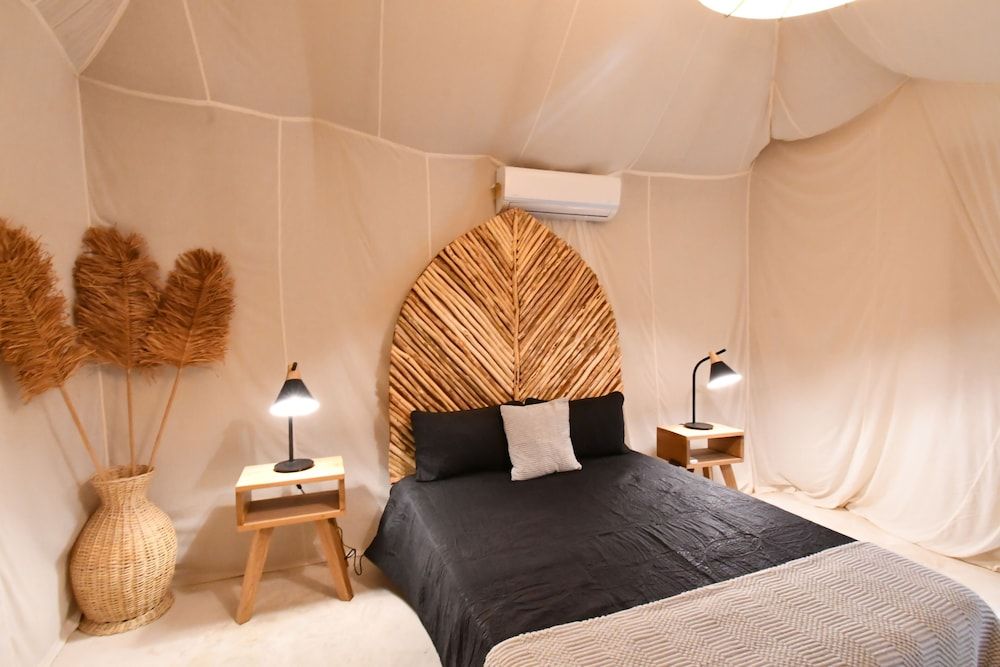 Arena y Mar Seaside Glamping Adults Only Superior Tent 4