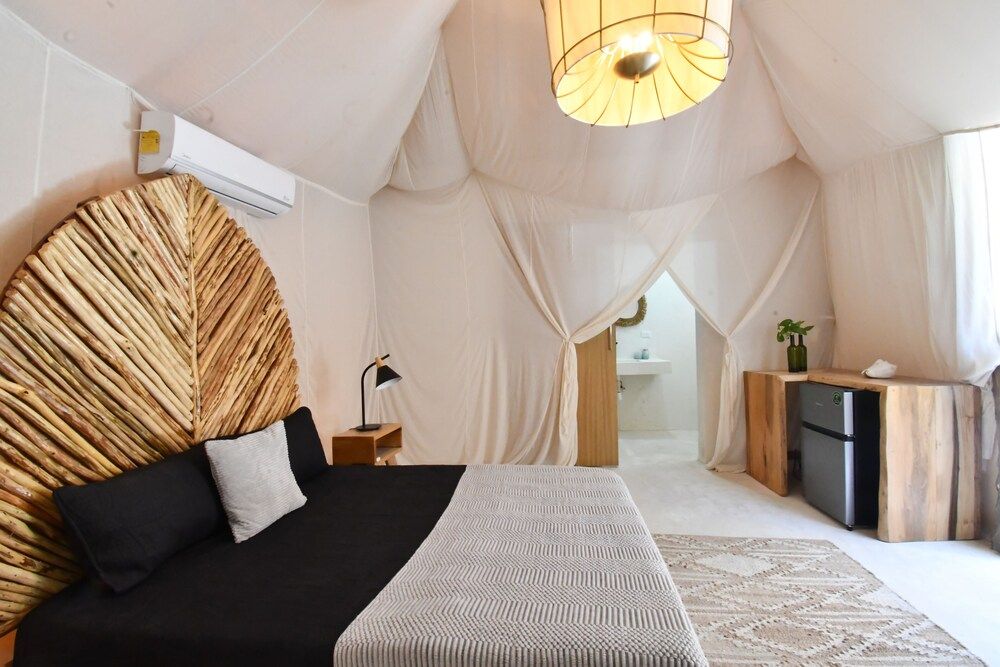 Arena y Mar Seaside Glamping Adults Only Superior Tent 8