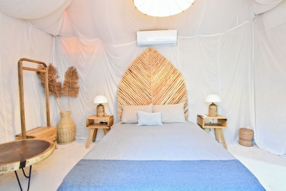 Arena y Mar Seaside Glamping Adults Only Standard Tent 8