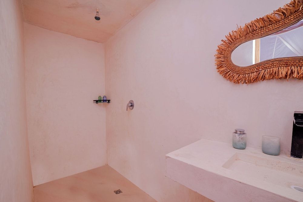 Arena y Mar Seaside Glamping Adults Only Superior Tent 36