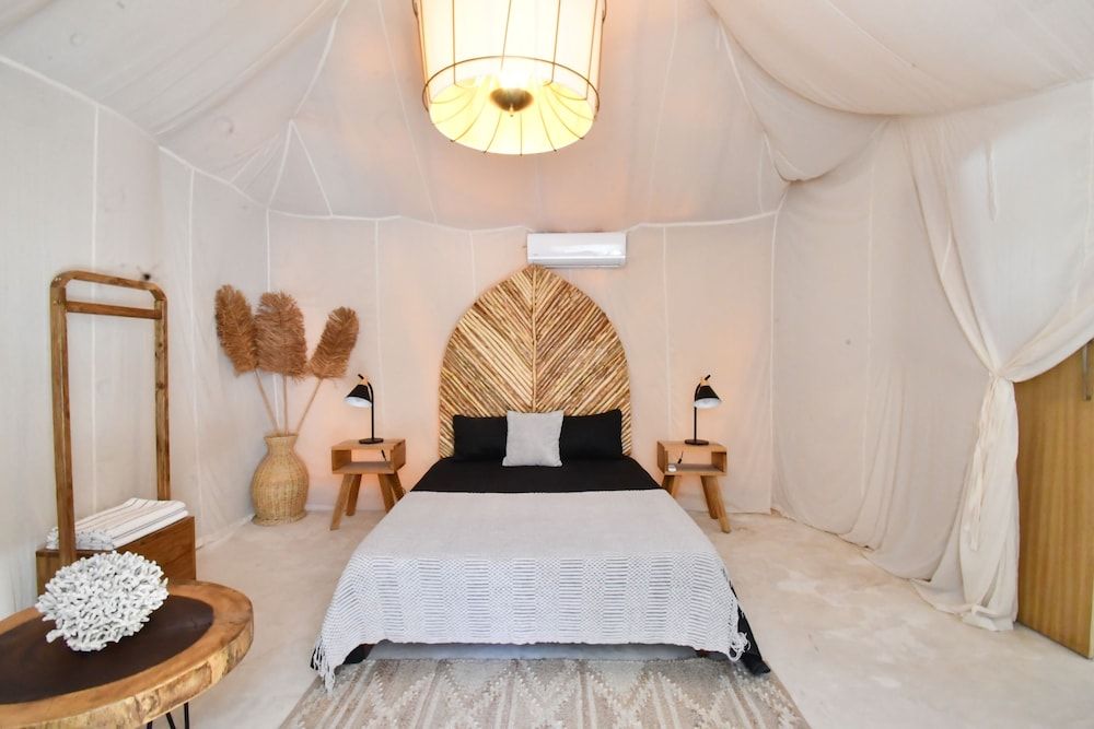 Arena y Mar Seaside Glamping Adults Only Superior Tent 6