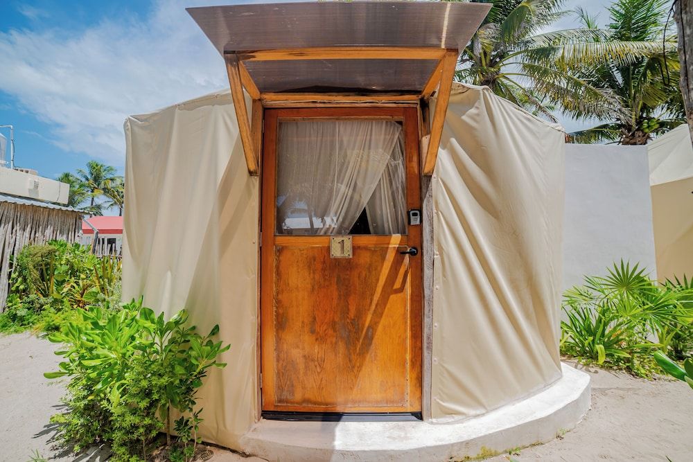 Arena y Mar Seaside Glamping Adults Only Deluxe Tent 26