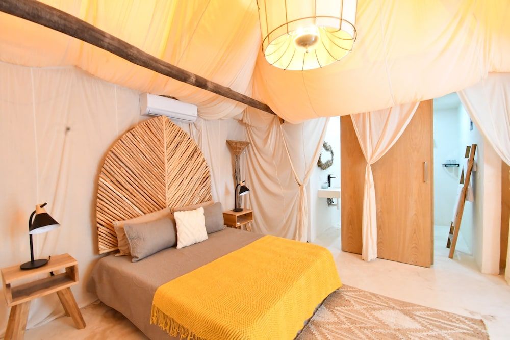 Arena y Mar Seaside Glamping Adults Only Deluxe Tent 19