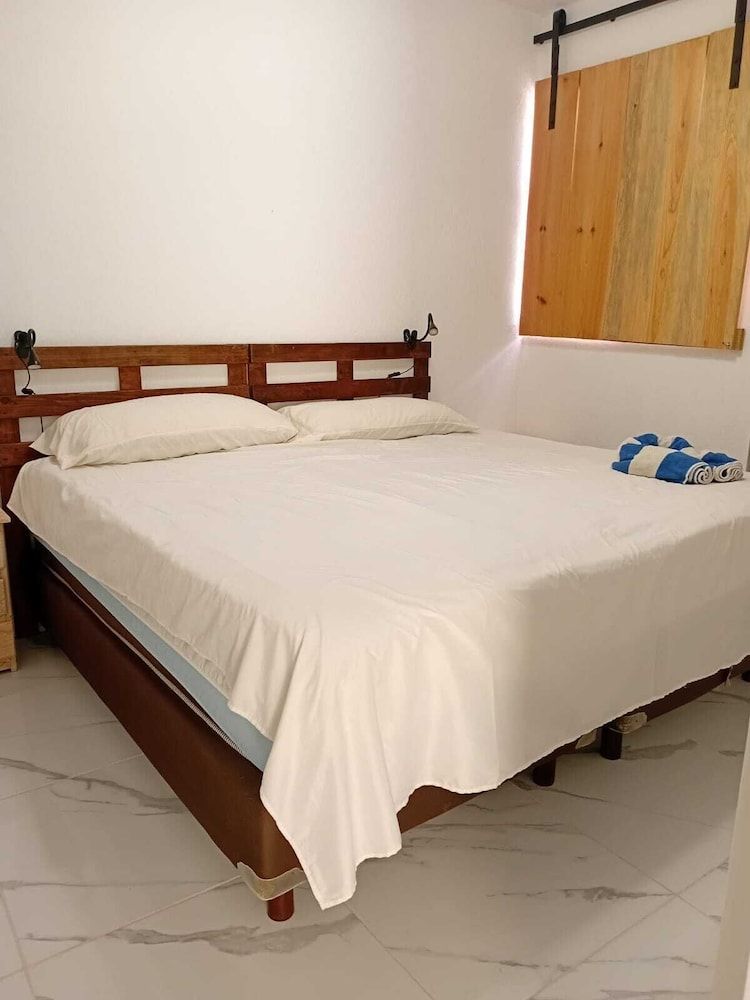Apartment, 2 Bedrooms, Accessible, Smoking