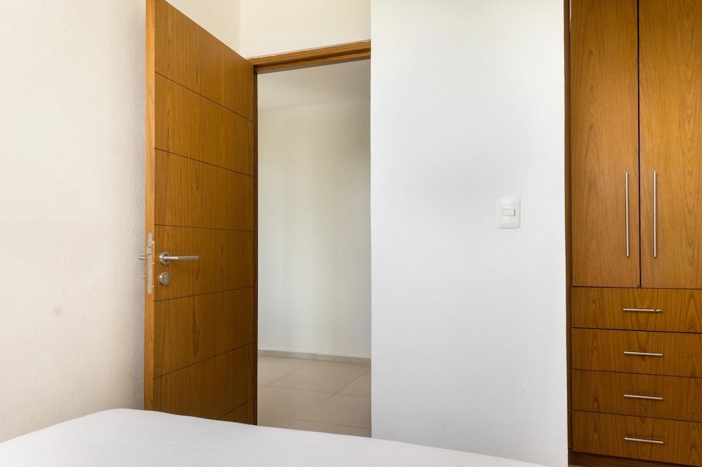 Amara by Andiani Deluxe Condo, Ocean View 6