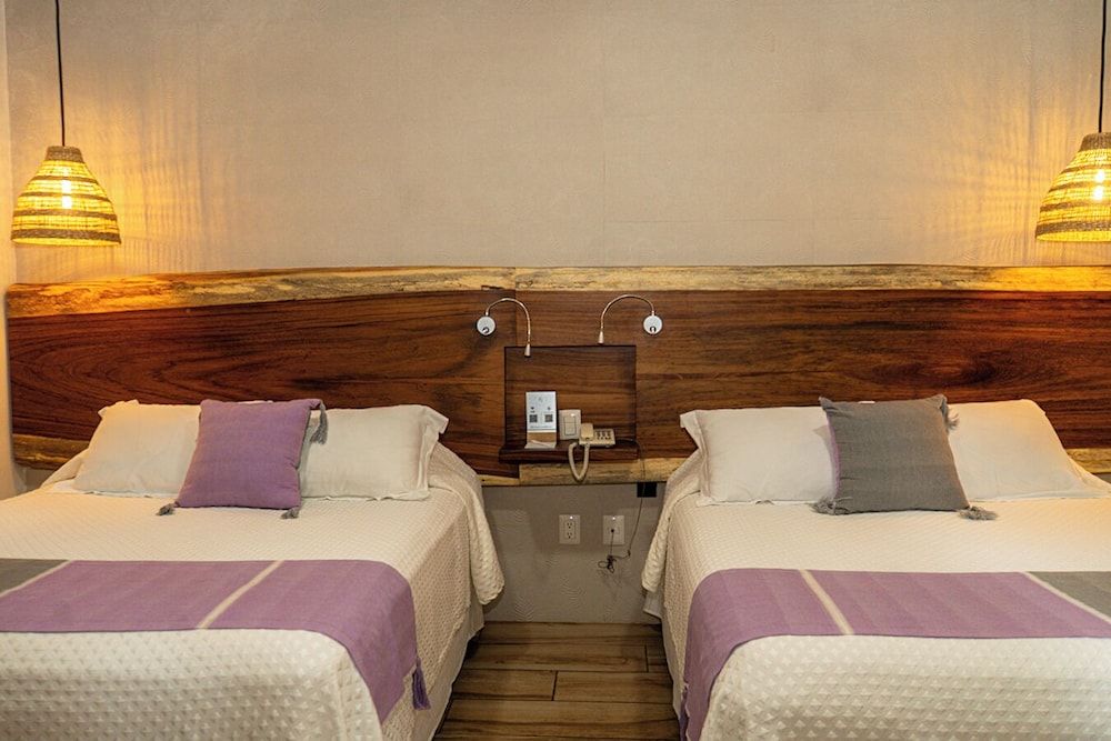 Casa Vertiz Room, 2 Queen Beds 5