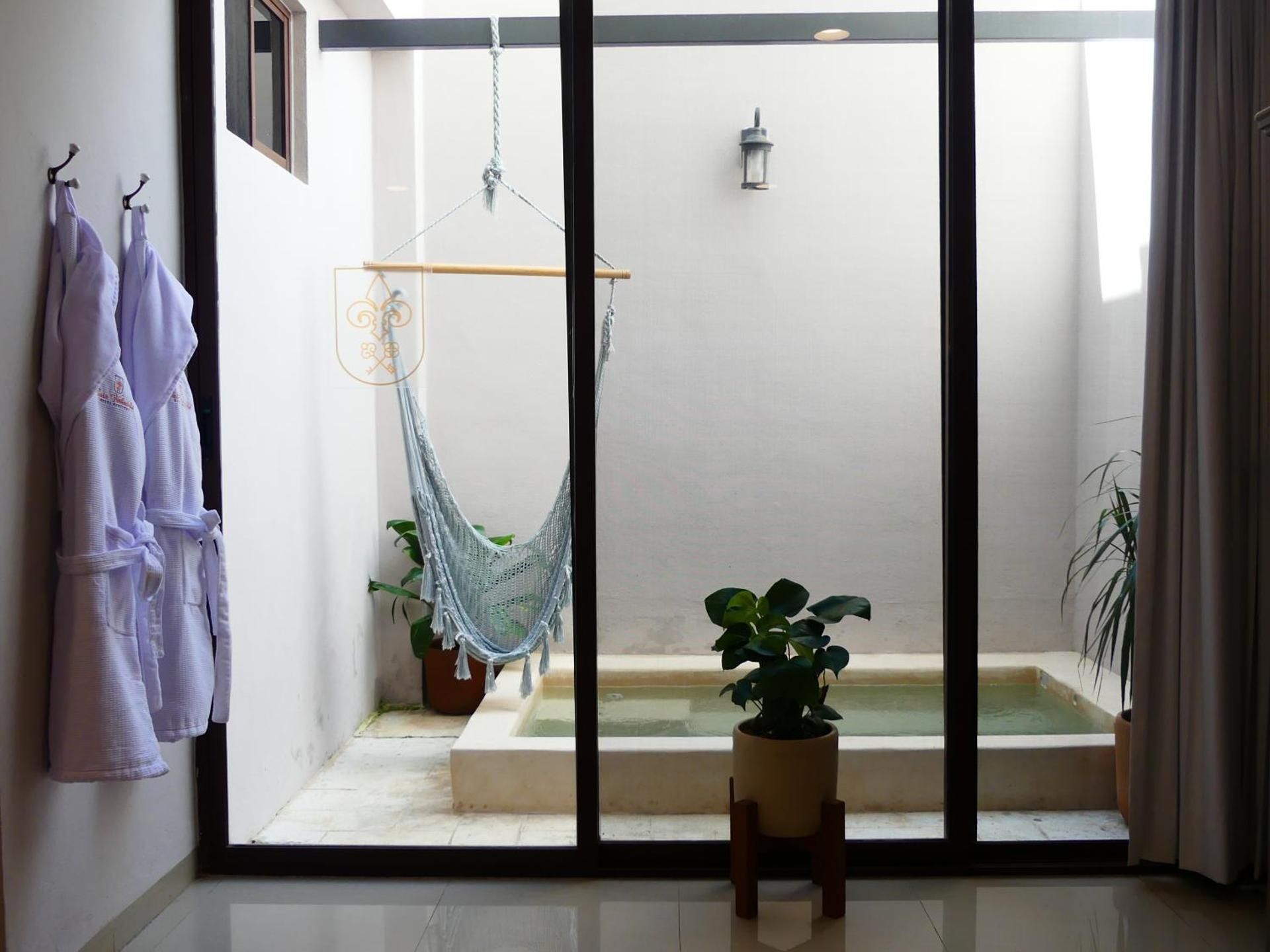 Junior Suite With Private Pool