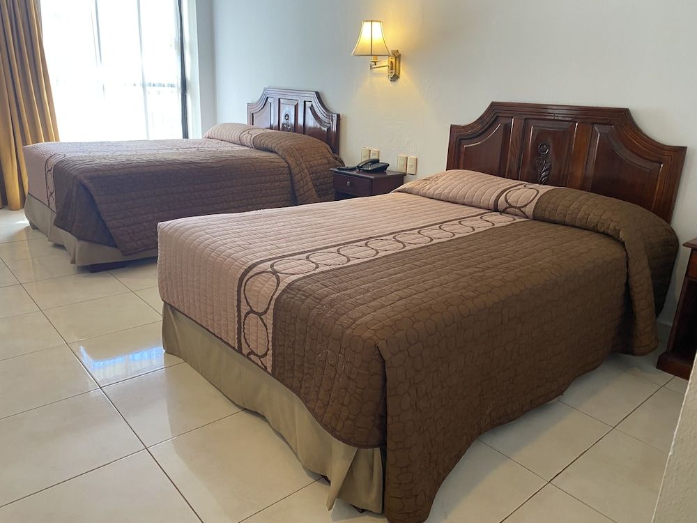 Grand Royal Tampico Standard Double Room, 2 Double Beds 16