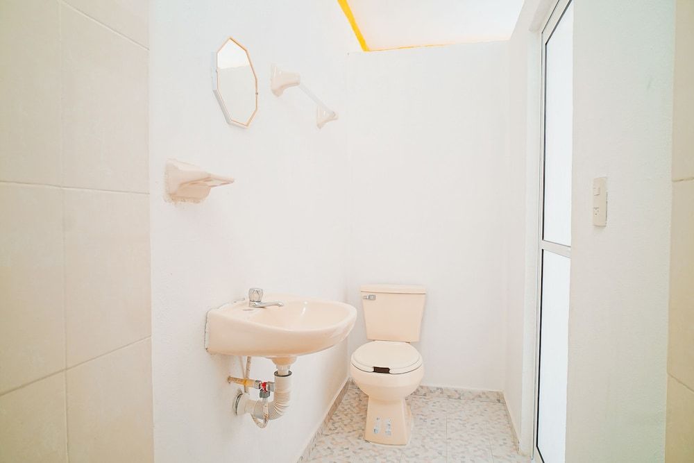 OYO Hospedaje Colibri Superior Room with Air Conditioning 7