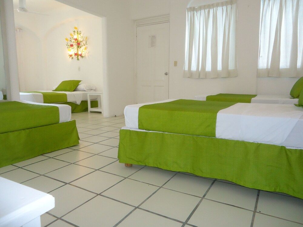 Standard Room, Multiple Beds, Non Smoking, Bay View