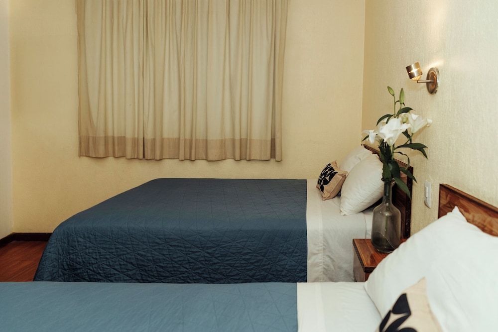 Hotel Rex Room, 2 Double Beds (No air conditioning) 2