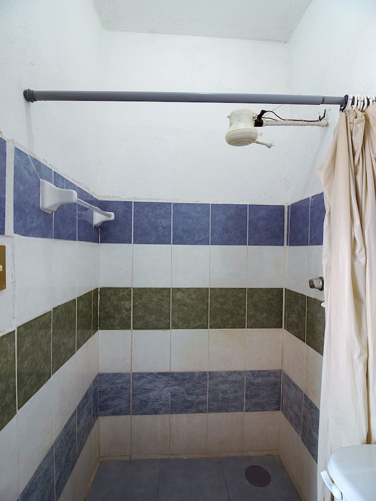 OYO Hotel Posada Los Faroles,Tabasco Standard Triple Room 10