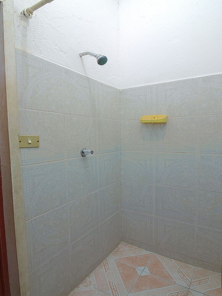 OYO Hotel Posada Los Faroles,Tabasco Family Room 4