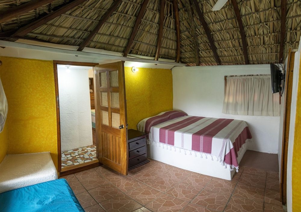 Hotel y Bungalows Acuario Premium Cabin, 1 Bedroom, Kitchenette, Beachfront 11