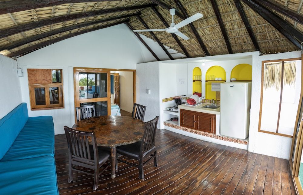 Hotel y Bungalows Acuario Premium Cabin, 1 Bedroom, Kitchenette, Beachfront 18