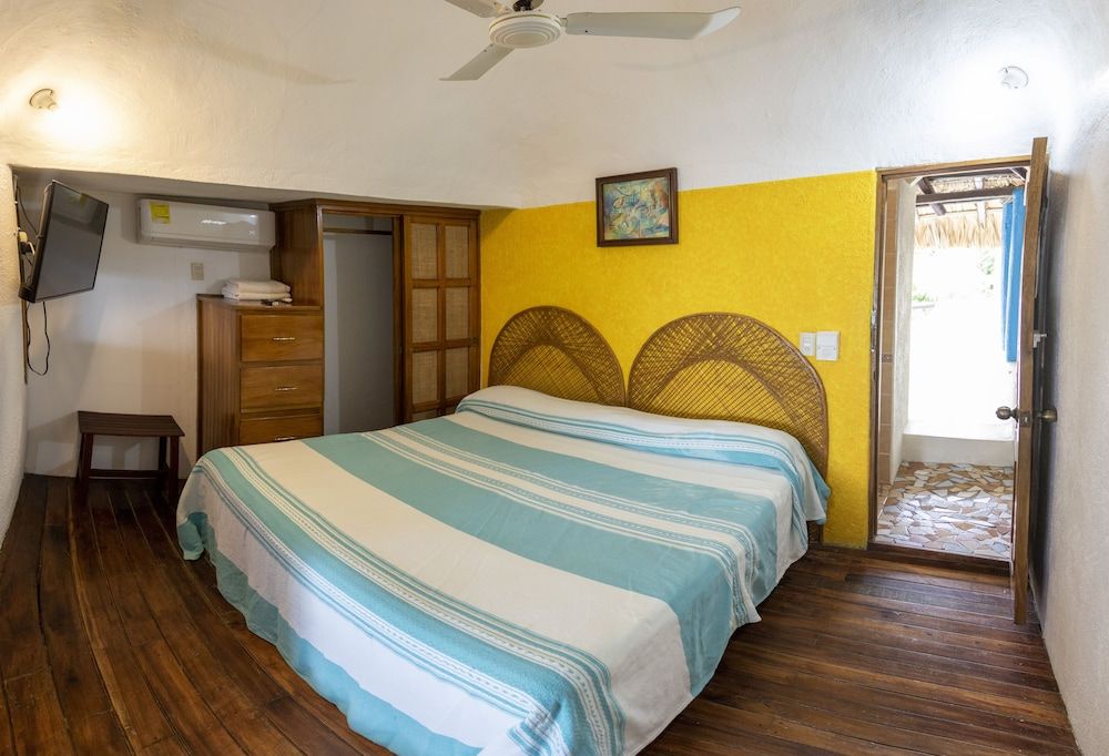 Hotel y Bungalows Acuario Premium Cabin, 1 Bedroom, Kitchenette, Beachfront 10