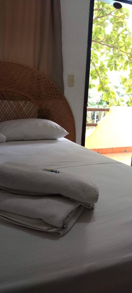 Hotel y Bungalows Acuario Standard Room, 2 Double Beds, Garden Area 6