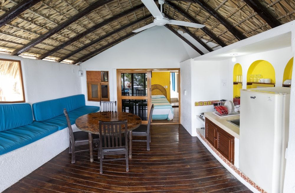 Hotel y Bungalows Acuario Premium Cabin, 1 Bedroom, Kitchenette, Beachfront 17