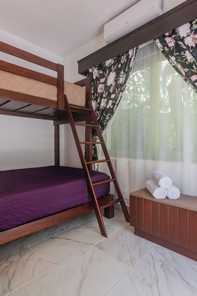 Villa, 6 Bedrooms, Smoking, Private Pool
