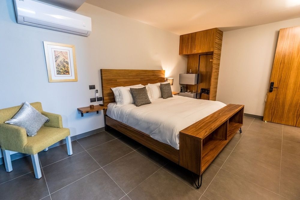 Casa Olié Deluxe Studio, 1 King Bed, Bathtub 4