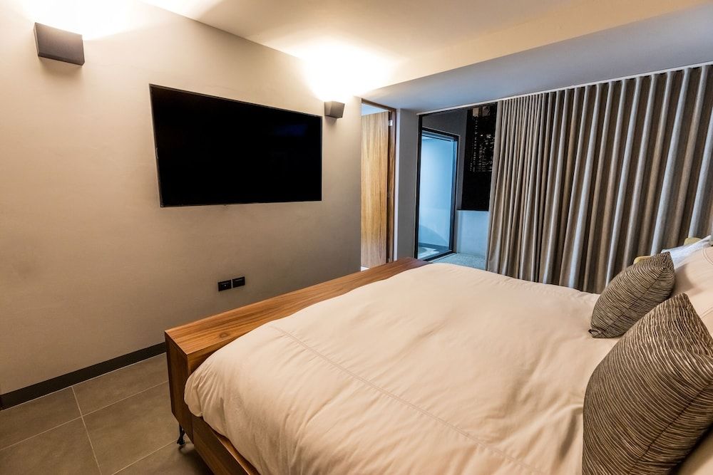 Casa Olié Deluxe Studio, 1 King Bed, Bathtub 9