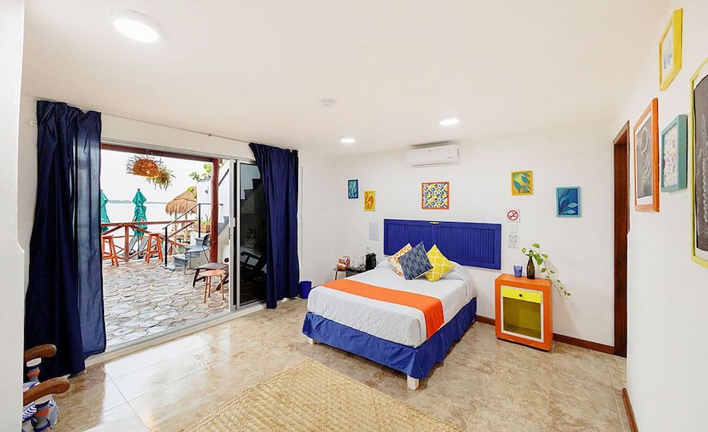 El Búho Lagoon Bacalar Superior Quadruple Room 4