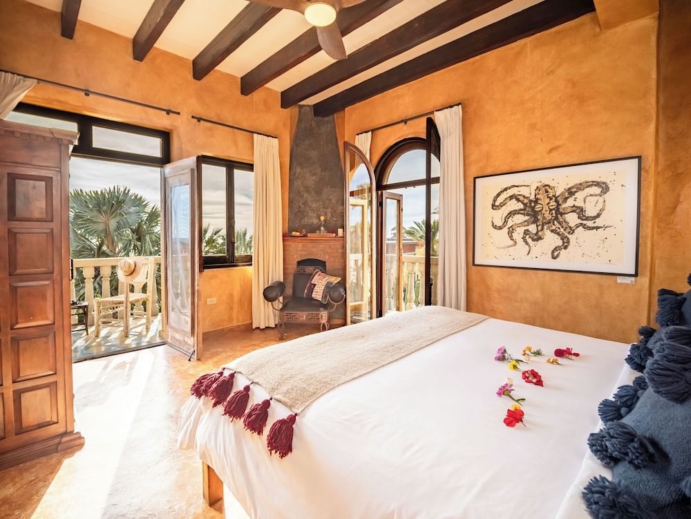 Room, 1 King Bed, Ocean View (Agave)
