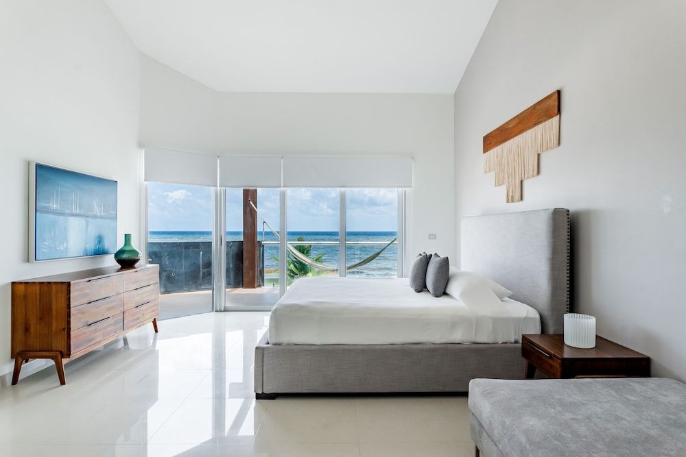 Condo, 2 Bedrooms