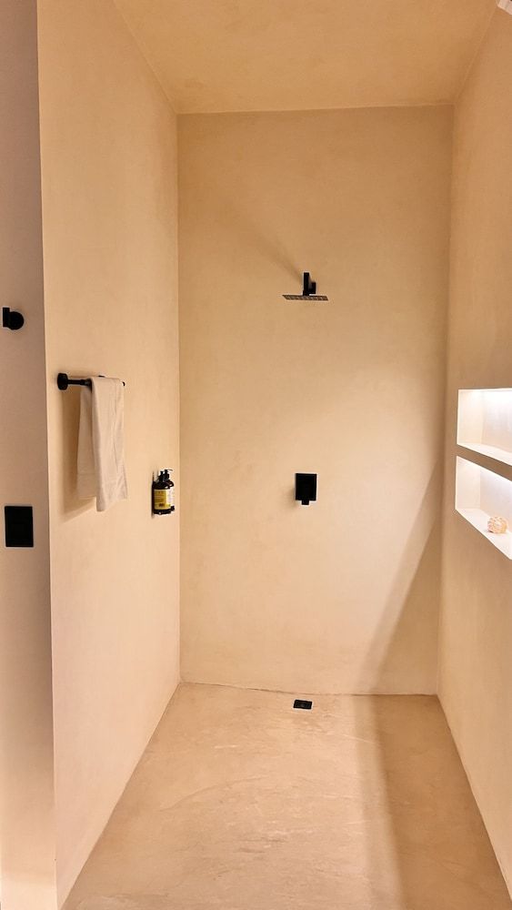 Tikul Hotel Boutique Comfort Double Room (Mangle) 12