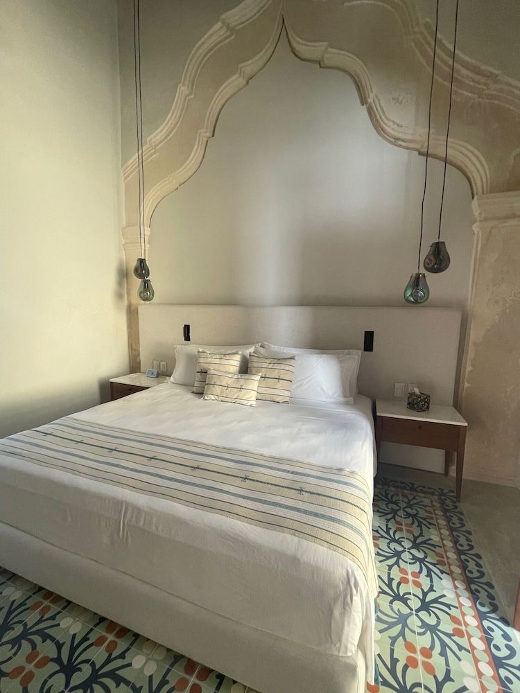 Las Lupitas Hotel Boutique Superior Suite, 1 King Bed, Park View 2