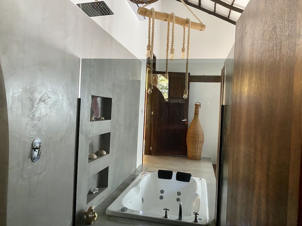 Hotel Luna de Plata Honeymoon Room 4