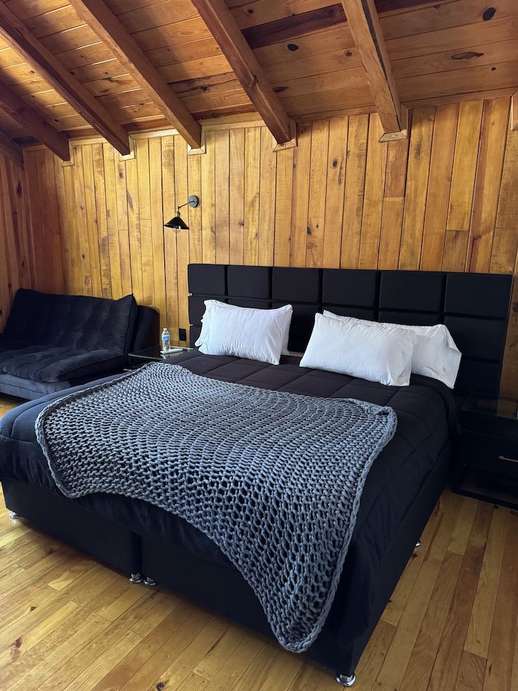 PINE TREE Hotel Boutique & Cabañas Family Studio Suite 9