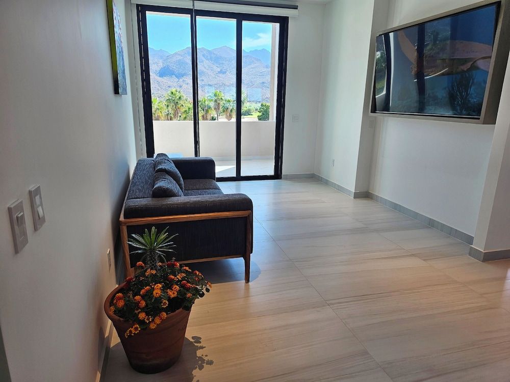 Aventuras Hotel Luxury Penthouse, Multiple Beds 6