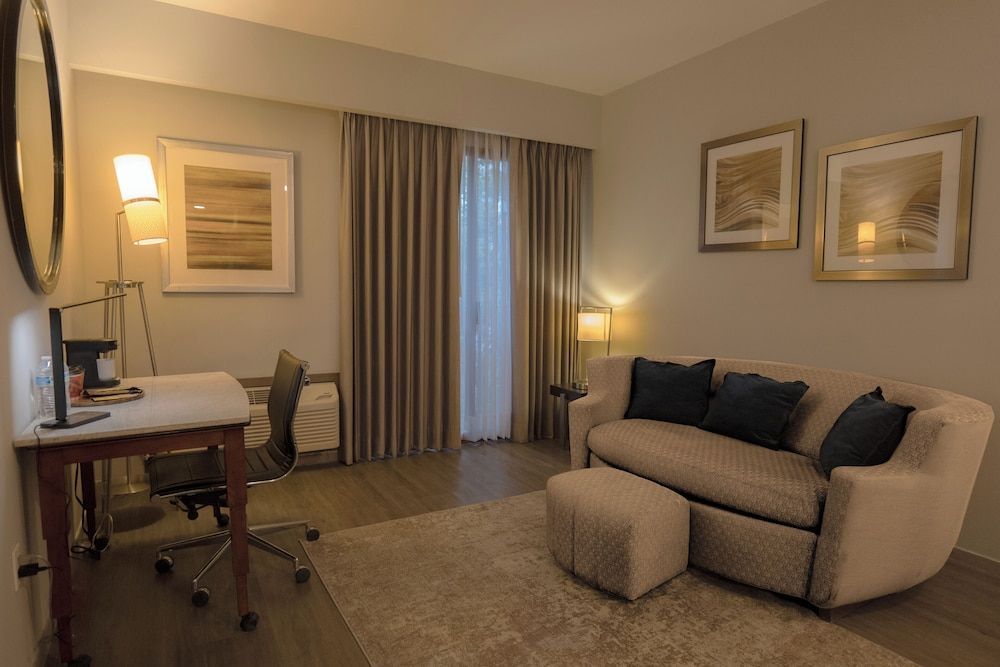 Esplendor by Wyndham Los Mochis Country Place Superior Room, 1 King Bed, Non Smoking 7