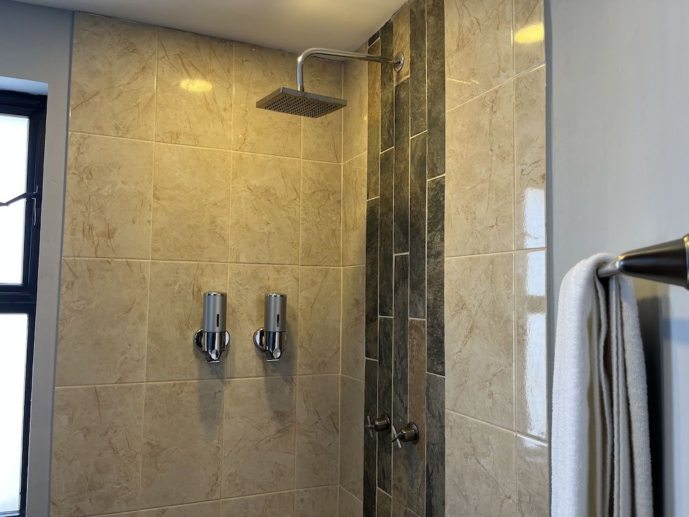 Hotel La Bikina Comfort Room 8