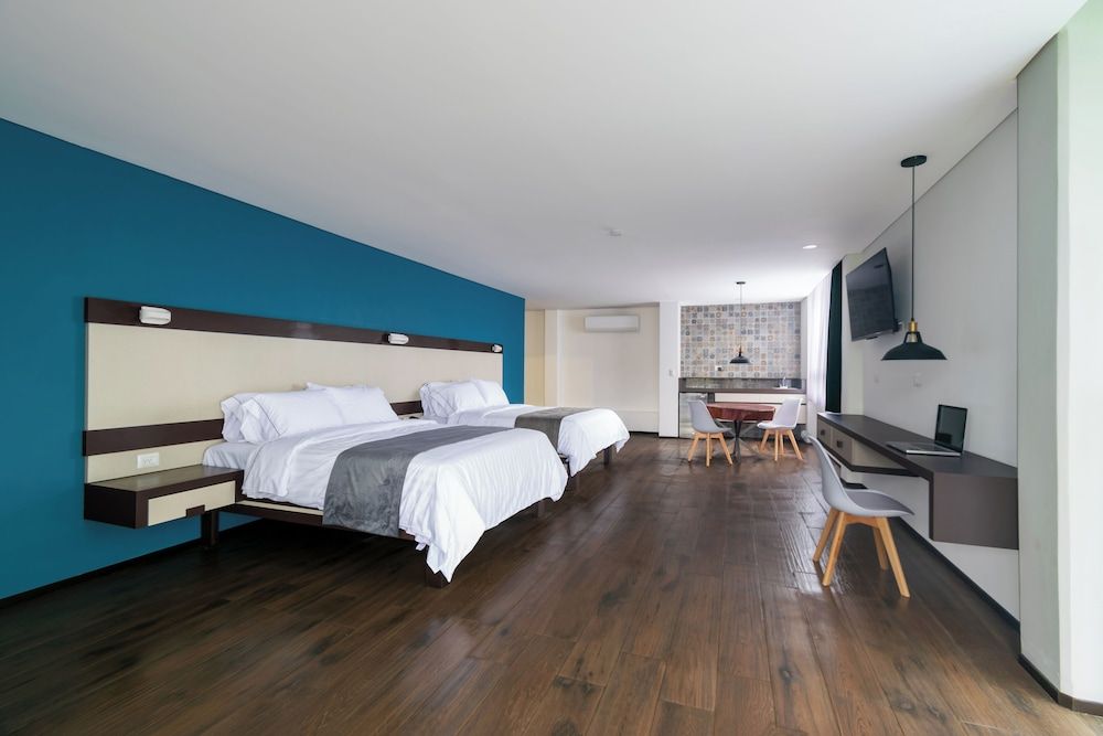 Hotel Balcón del Parque Senior Room 3