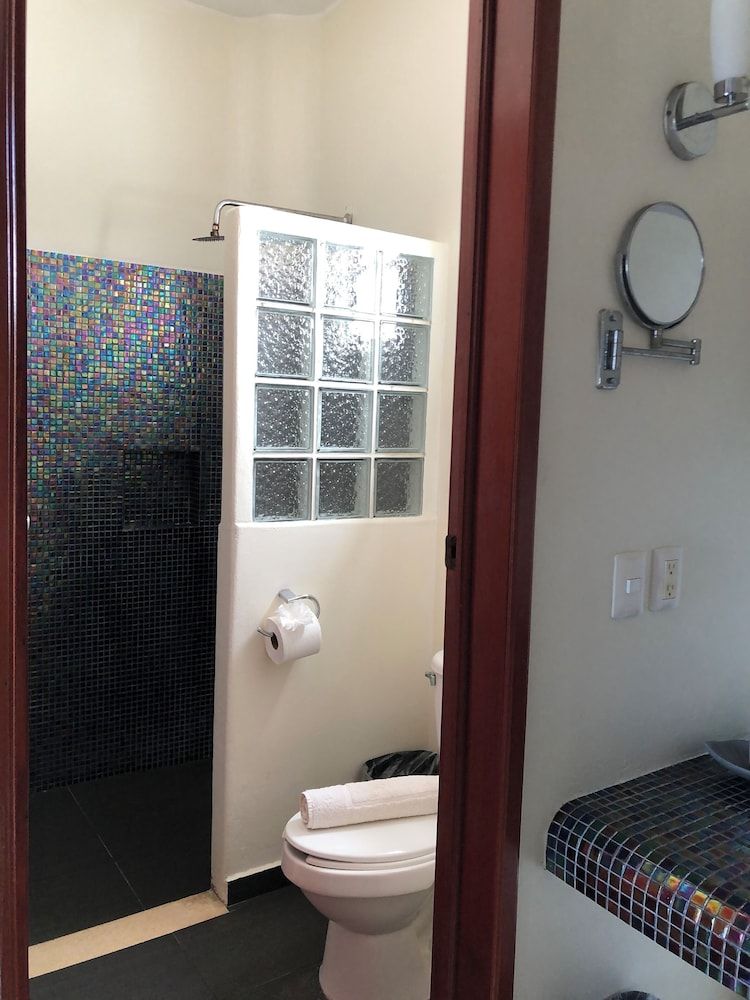 Hotel El Caballo Blanco Family Double Room 4