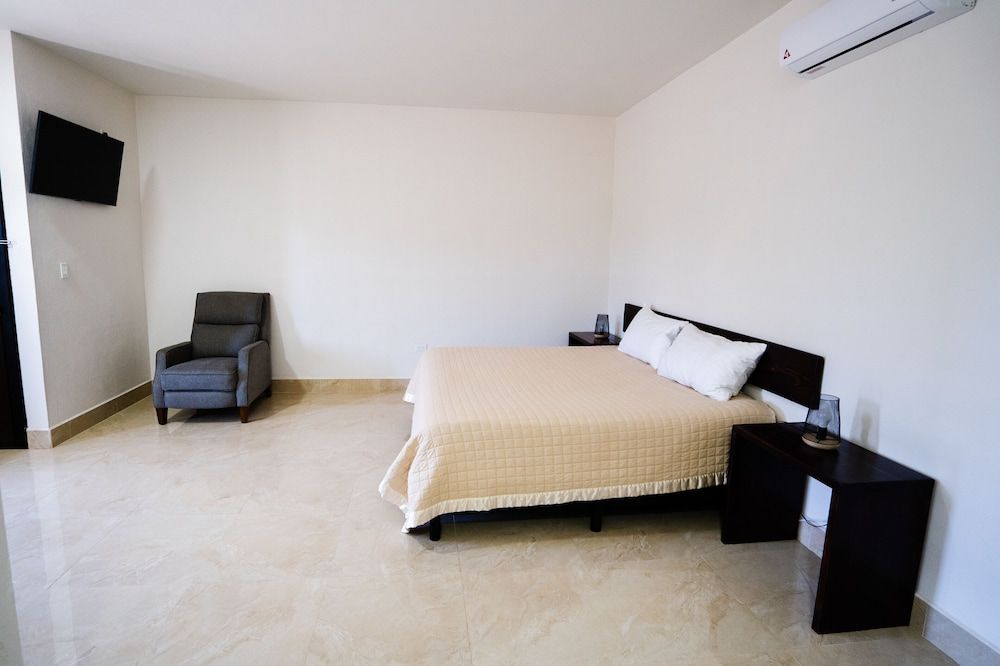 Hotel & RV PARK Rosa Evelyn Romantic Room, 1 Bedroom, Garden View, Courtyard Area 23