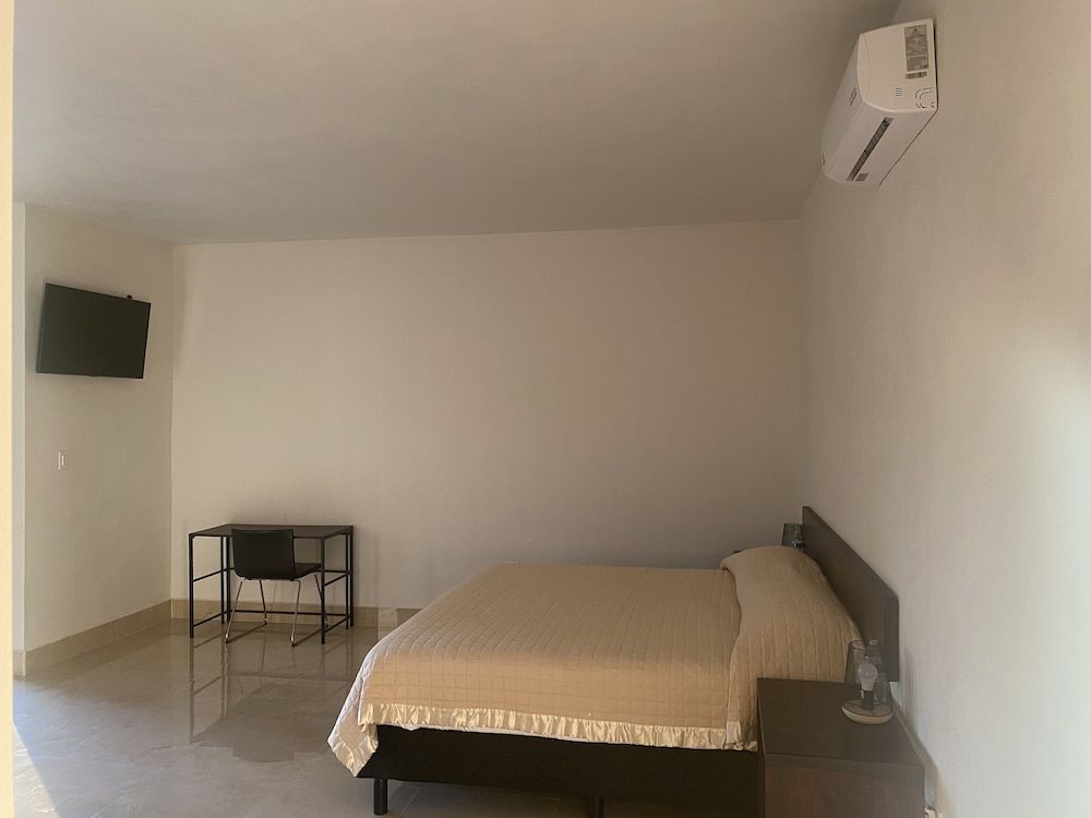 Hotel & RV PARK Rosa Evelyn Romantic Room, 1 Bedroom, Garden View, Courtyard Area 3