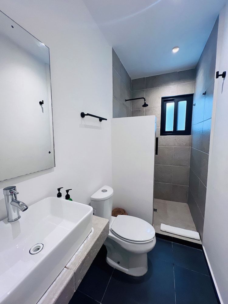 Coco Live Suites City Room 12