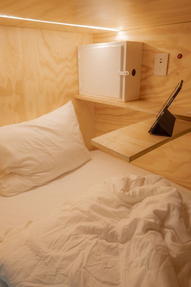 Mixed Deluxe Shared Dormitory for 8 people
