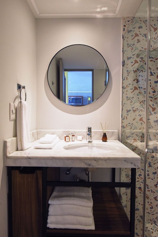 Centric condo by Casago Deluxe Apartment 19