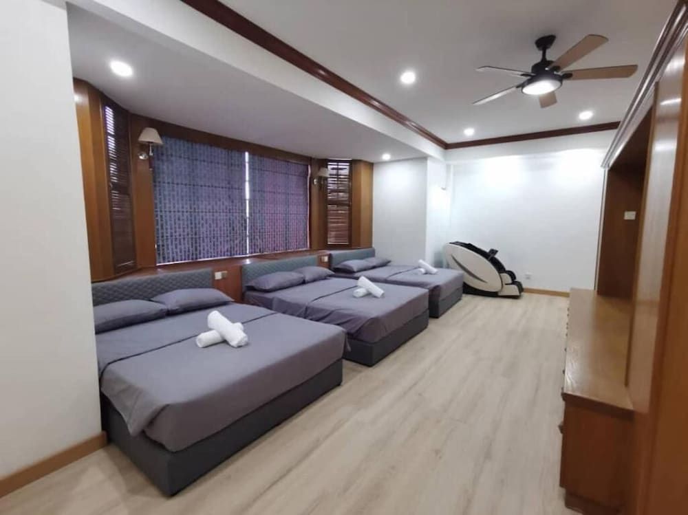 Seremban Grande Villa by uBook Deluxe Villa, 4 Bedrooms 9