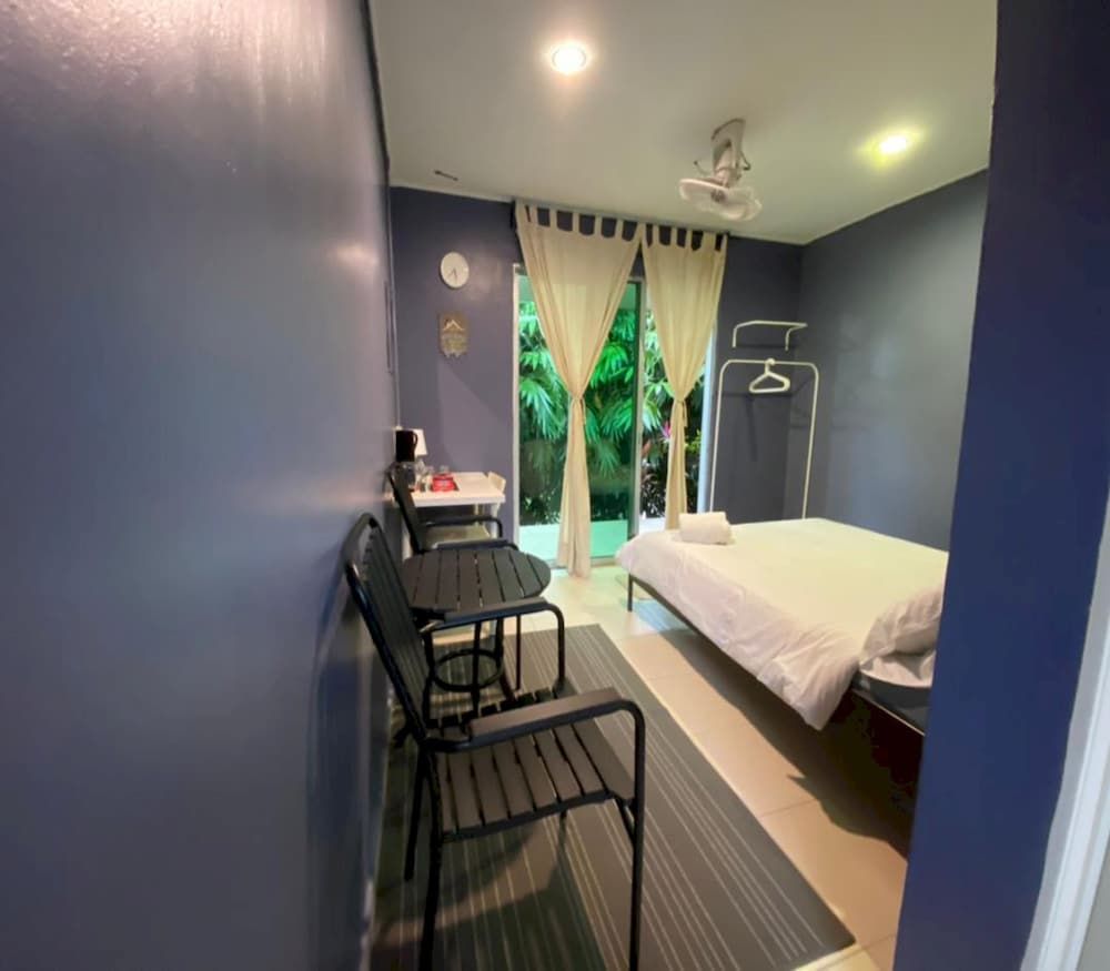Standard Double Room, 1 Queen Bed