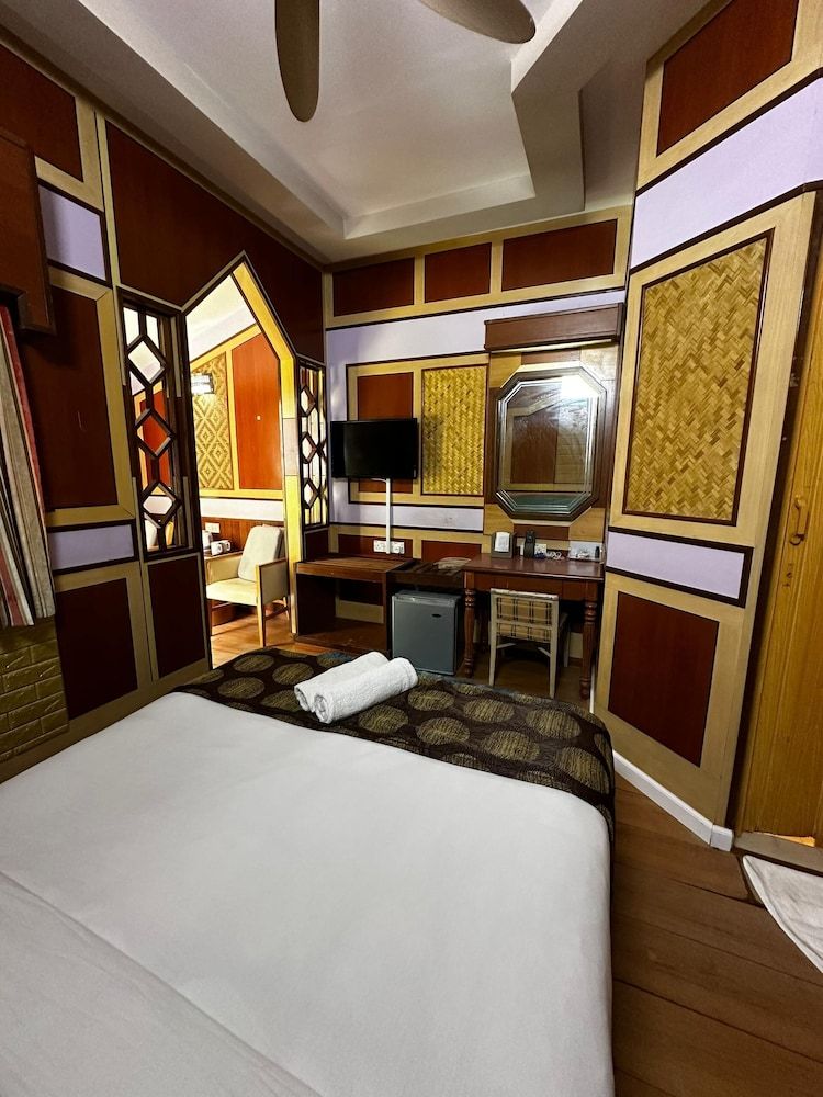 Standard Double Room, Balcony, Garden View